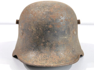 Stahlhelmglocke 1.Weltkrieg, ungereinigtes Stück