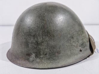 Großbritannien, Stahlhelm "Turtle " das Innenfutter datiert 1952, Originallack