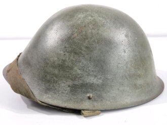 Großbritannien, Stahlhelm "Turtle " das Innenfutter datiert 1952, Originallack