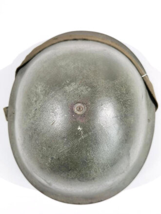 Großbritannien, Stahlhelm "Turtle " das Innenfutter datiert 1952, Originallack