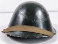 Großbritannien, Stahlhelm "Turtle " das Innenfutter lose und datiert 1952, Originallack