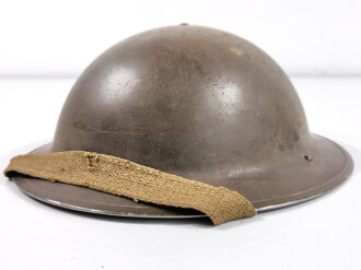 Großbritannien Stahlhelm, Innenfutter und  Glocke datiert 1942. Originallack