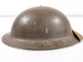 Großbritannien Stahlhelm, Innenfutter und  Glocke datiert 1942. Originallack