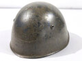 Italien 2. Weltkrieg, Stahlhelm M33 , Originallack und Kinnriemen. Fundusmarkierungen