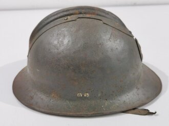 Frankreich, Stahlhelm 2.Weltkrieg Modell 1926. Originallack