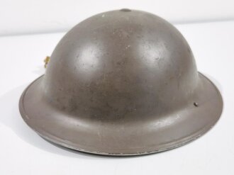 Großbritannien Stahlhelm 2.Weltkrieg. Die Glocke datiert 1942, Innenfutter undatiert. Originallack