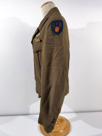 U.S. 1944 dated Air crew member of the 9th Air Force. All insignia original sewn., size 40L