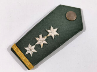 Deutschland nach 1945, einzelnes Schulterstück Polizei alte Ausführung in Grün ( Polizeihauptkommissar mit goldenem Balken )