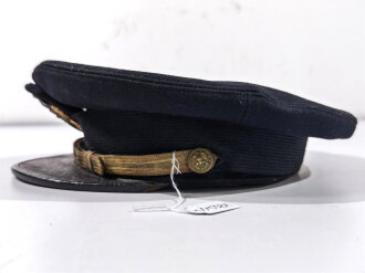 U.S. Navy WWII  blue officers service cap. Good condition, size 57