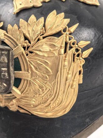 Portugal, "Pickelhaube" der Nationalgarde ( Guarda Nacional Republicana GNR) in gutem Zustand