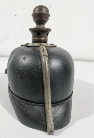 1.Weltkrieg Preussen, feldgraue Pickelhaube für Mannschaften der Artillerie. Getragenes Stück