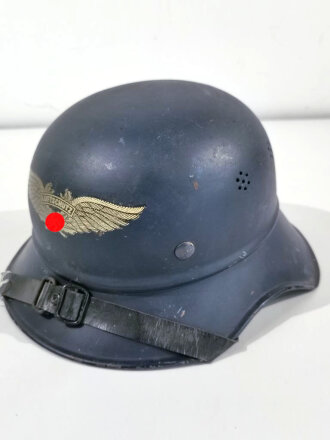 Stahlhelm Luftschutz. Guter Zustand, Farbfrisches Stück , Kinnriemen und Innenfutter aus Ersatzmaterial