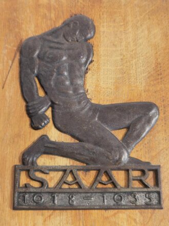 Eisengussplakette " Saar 1918-1935" Original auf Holzplatte montiert, Maße ebendieser 24 x 33cm