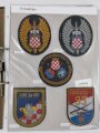 Kroatien, Ordner mit etwa 48 Teilen Effekten zum Thema Militär und Feuerwehr. Alter jeweils unbekannt, Originalität jeweils nicht gesichert