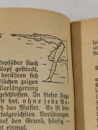 "Schwimme richtig!" Herausgegeben vom Deutschen Schwimmverband e.V. der Deutschen Turnerschaft und der Deutschen Lebensrettungs-Gesellschaft, 64 Seiten, DIN A6, aus Raucherhaushalt