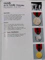 Les decorations francaises, Preface du General jean - Philippe Douin, Grand Chancelier de la Legion d` honneur, 107 Seiten, DIN A4, gebraucht, aus Raucherhaushalt