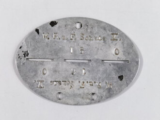 Erkennungsmarke Wehrmacht aus Aluminium eines Angehörigen " W.R. u. F. Schule V " Wehrmacht. Regiment. und Führerschule V "