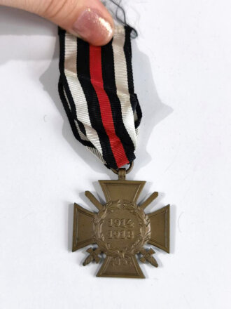 Ehrenkreuz für Frontkämpfer am Band mit Hersteller R.V. 13, Pforzheim