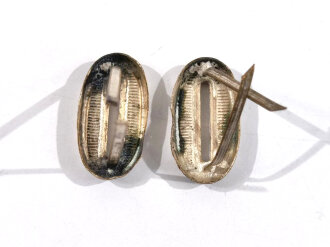 Paar Auflagen für Schulterklappen der  Wehrmacht "0" in Silber, Höhe 18 mm