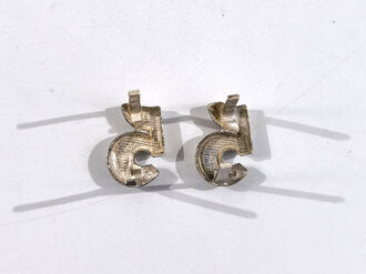 Paar Auflagen für Schulterklappen der  Wehrmacht "5" in Silber, Höhe 12 mm