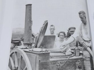 "Die Waffe des Feldkochs" die große Feldküche der deutschen Armee. Varianten, Ausrüstung und Pferdegeschirr zwischen 1908 und 1945. Hochinteressant, 90 Seiten