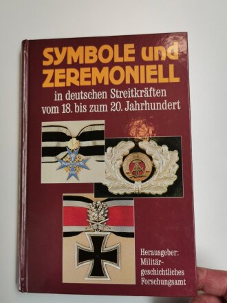 Symbole und Zeremoniell in deutschen Streitkräften...