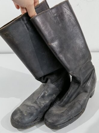 Paar Stiefel für weibliches Personal der Wehrmacht ( Helferinnen und RAD w. ) Getragenes, ungereinigtes Paar, Sohlenlänge 25,5cm