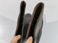 Paar Stiefel für weibliches Personal der Wehrmacht ( Helferinnen und RAD w. ) Getragenes, ungereinigtes Paar, Sohlenlänge 25,5cm