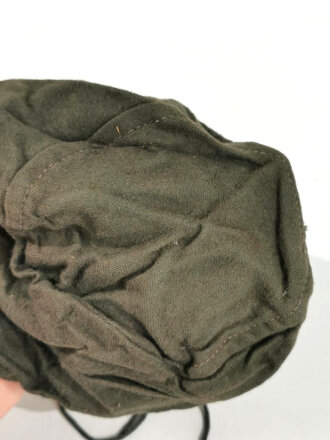 Transporthülle für den Filter zur Pferdegasmaske 41 der Wehrmacht.