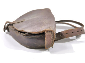1. Weltkrieg, Tasche für die rollbare Säge der Kavallerie , datiert 1917, ungereinigtes Stück