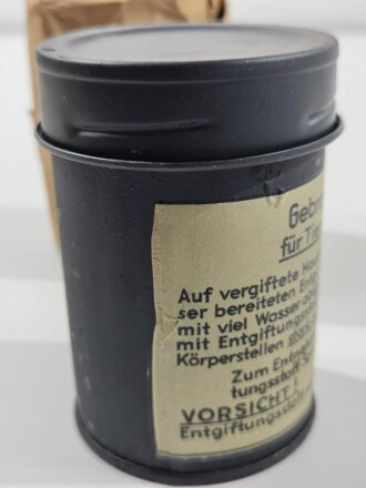 Tier Entgiftungsbüchse 42 der Wehrmacht. Ungebrauchtes Stück in der originalen Umverpackung
