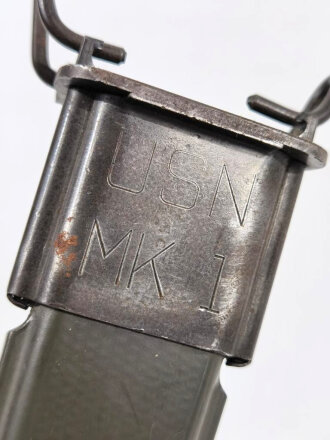 US Navy  2.Weltkrieg , Seitengewehr M1 lang 1905/42 für das Gewehr M1 in Scheide Typ M 7, Kunststoffgriffschalen, Hersteller PAL 1942. Guter Zustand
