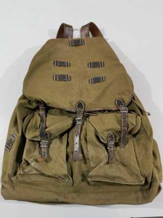 Rucksack für Gebirgstruppen der Wehrmacht. Variante mit inliegendem Gestell , datiert 1942