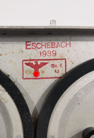 Ersatzteilkasten für den Laternenkasten Fu51 der Wehrmacht . Für die Einheitslaterne Preßstoff.