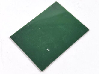 Glasscheibe für die Vorsatzscheibe grün zur Einheitslaterne Preßstoff Wehrmacht. Ungereinigtes Stück