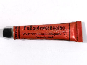 Tube "Fußschweißsalbe" Wehrmacht , ungereinigt, NUR FÜR DEKOZWECKE