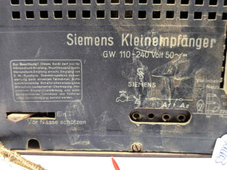 Deutschland nach 1945, Siemens Radio auf Basis eines Volksempfängers. Ungereinigtes Stück, Funktion nicht geprüft