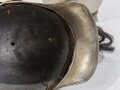 Frankreich , Kinderuniform bestehend aus Helm und Kürass.