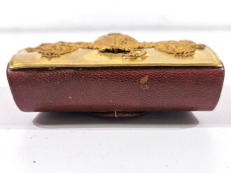 Kartuschkasten Bayern, vergoldet, Krone defekt. Deckelbreite 14,5cm