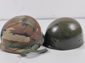 Stahlhelm in Stil des amerikanischen M1 Helm