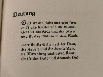"Baldur von Schirach - Die Fahne der Verfolgten", datiert 1943, 58 Seiten, DIN A5, stark gebraucht, mit Widmung