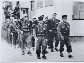 "1825 Tage Mit der Fremdenlegion auf zwei Kontinenten", Indochina und Algerien 1952 - 1957, Werner A. Abendschön, DIN A5, 309 Seiten, aus Raucherhaushalt