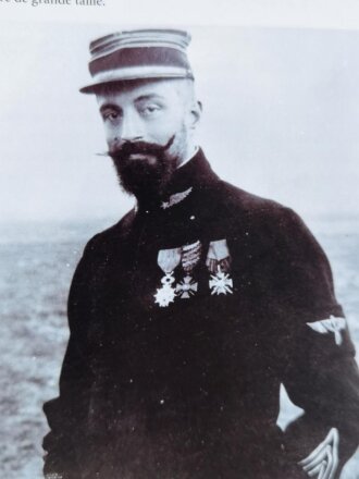 "La Marque du Courage", Preface de Monsieur Jacques Chirac President de la Republique, Croix de Guierre - Valeur Militaire, DIN A4, 189 Seiten, aus Raucherhaushalt