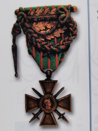 "La Marque du Courage", Preface de Monsieur Jacques Chirac President de la Republique, Croix de Guierre - Valeur Militaire, DIN A4, 189 Seiten, aus Raucherhaushalt