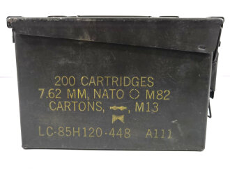 U.S. Ammunition box for MG M60. Original paint