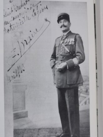 "Monsieur Legionnaire", General (c.r ) Jean Hallo, DIN A4, 348 Seiten, aus Raucherhaushalt