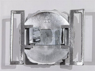 Kriegsmarine Schloß für die Paradefeldbinde der Beamten. Aluminium 60 mm. Hersteller FLL . Sie erhalten ein ( 1 )  ungetragenes Stück in sehr gutem Zustand aus altem Herstellerbestand