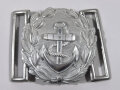 Kriegsmarine Schloß für die Paradefeldbinde der Beamten. Aluminium 60 mm. Hersteller FLL . Sie erhalten ein ( 1 )  ungetragenes Stück in sehr gutem Zustand aus altem Herstellerbestand