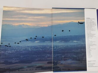 "1er Regiment de Chasseurs Parachutistes", Pierre Dufour, DIN A4, 191 Seiten, aus Raucherhaushalt