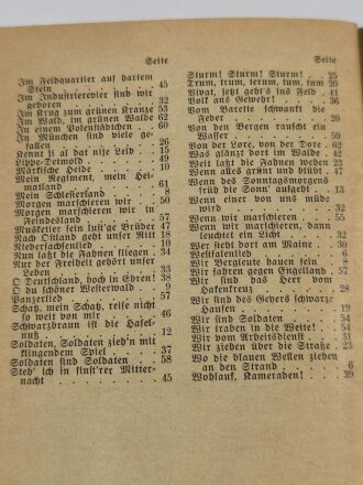 "Liederbuch - zusammengestellt von der Gaupropagandaleitung der NSDAP Gau Essen", 64 Seiten, DIN A6